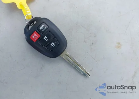 2017 Toyota Corolla Le из США, поврежденный, VIN 5YFBURHE6HP626302